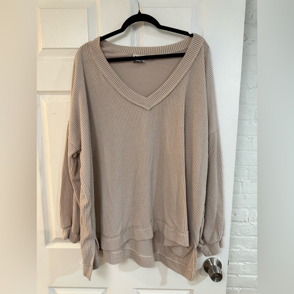 Arula Beige V-Neck Ribbed Sweater